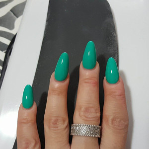 gel colorato verde pastello iradei nails